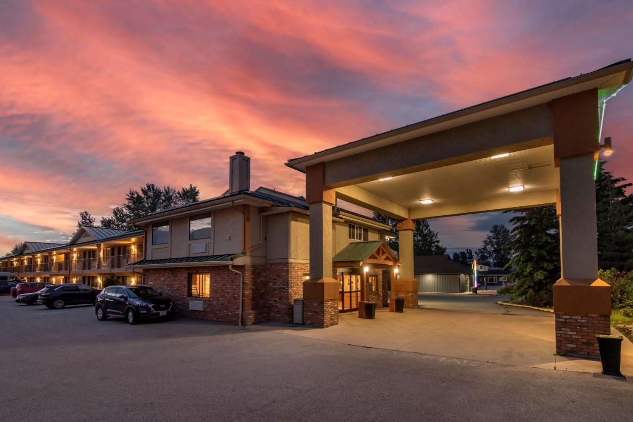 Surestay Plus Hotel By Best Western Salmon Arm Eksteriør billede
