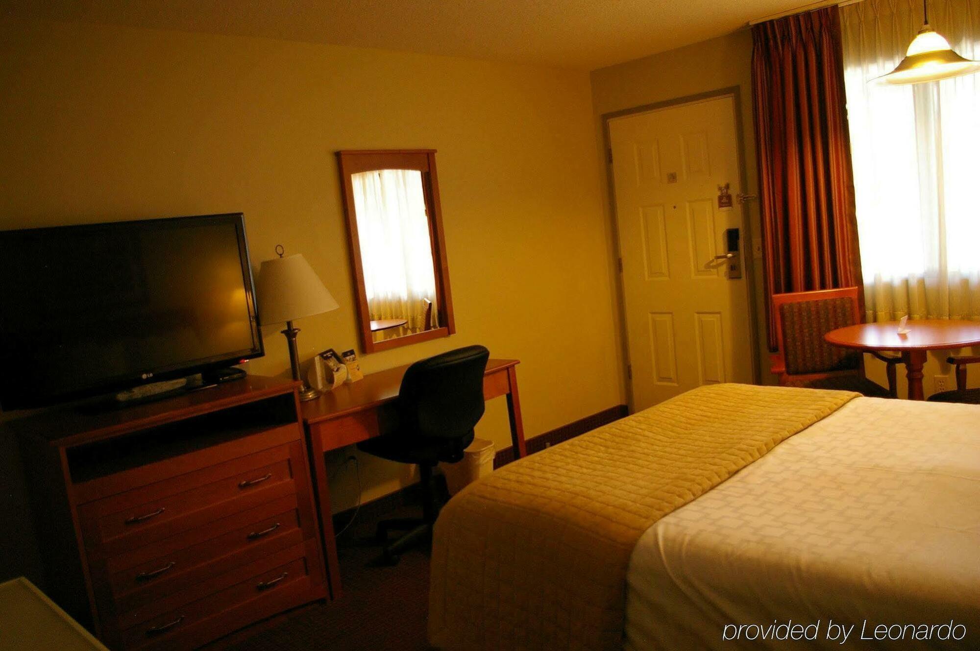 Surestay Plus Hotel By Best Western Salmon Arm Værelse billede